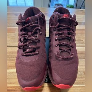 Nike Air Invigor Mid trainers womens 9.5